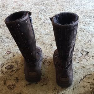 Ugg boots, with beautiful detail
